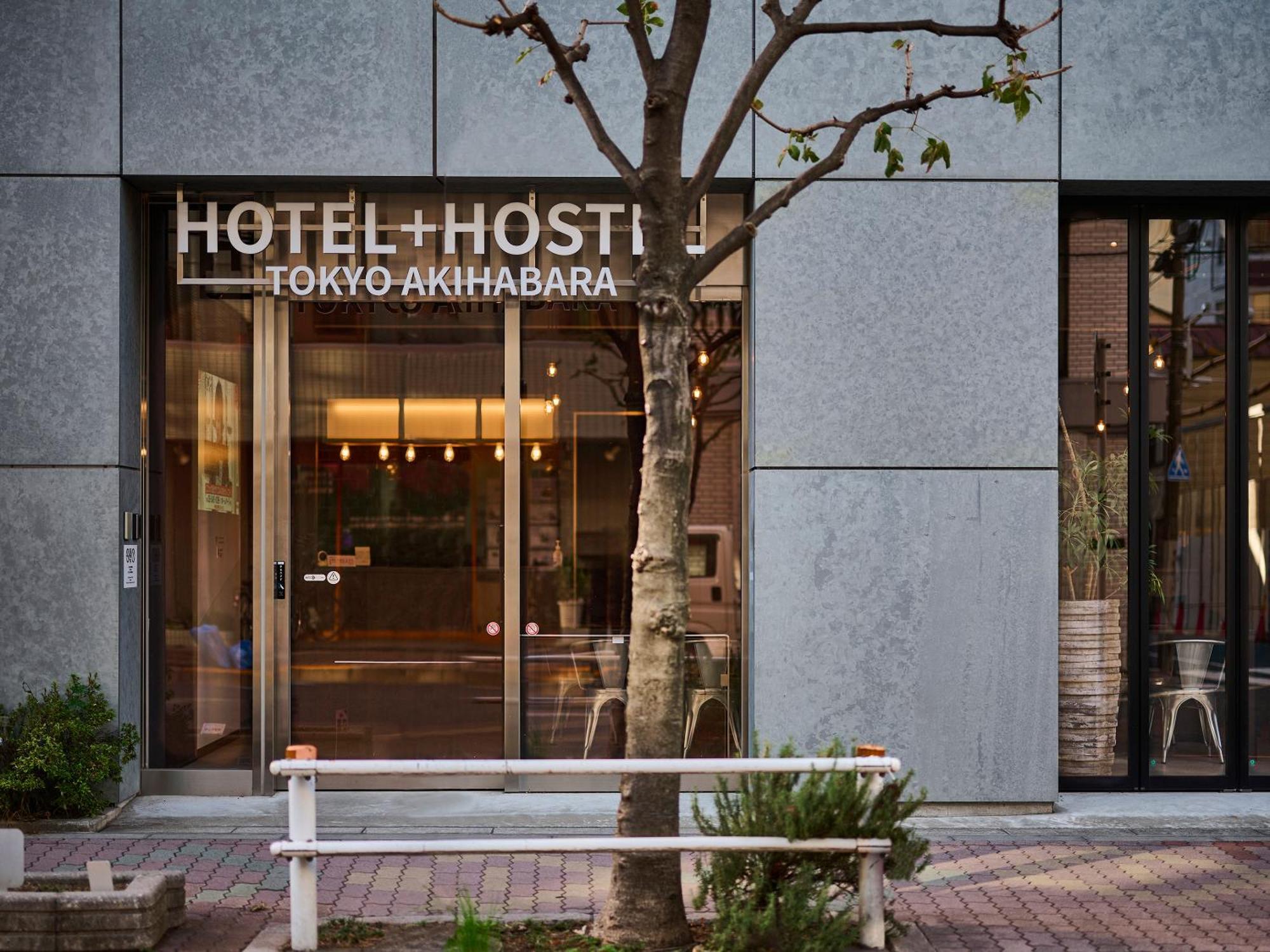 Hotel Plus Hostel Tokyo Akihabara Bagian luar foto
