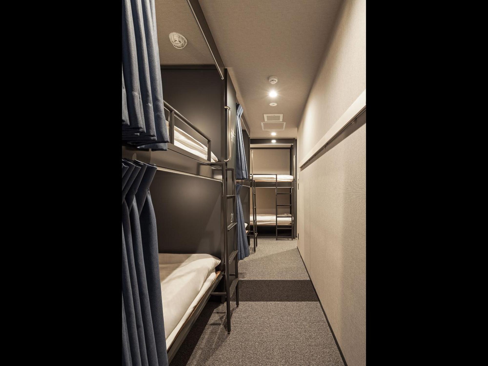 Hotel Plus Hostel Tokyo Akihabara Bagian luar foto