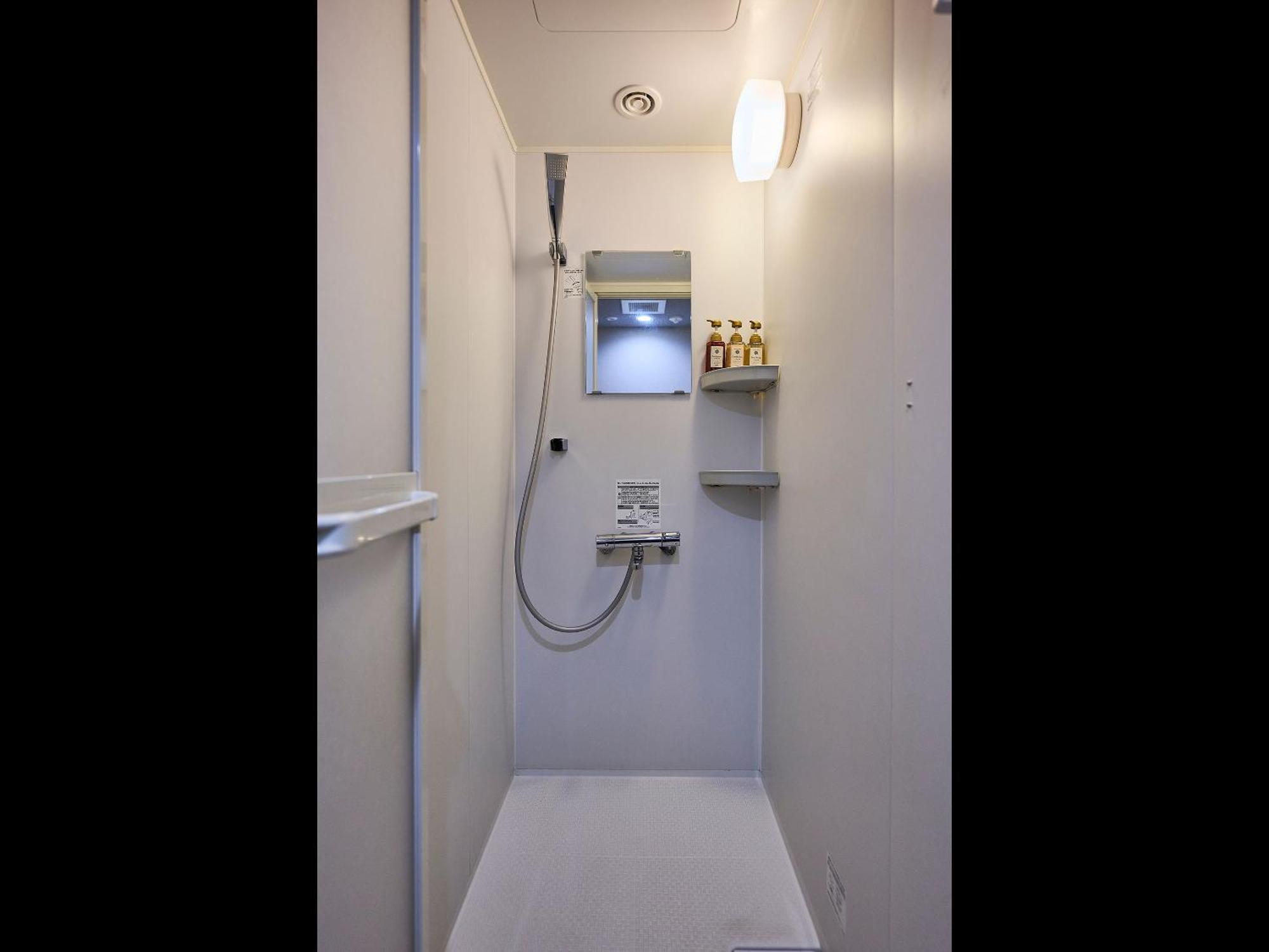 Hotel Plus Hostel Tokyo Akihabara Bagian luar foto